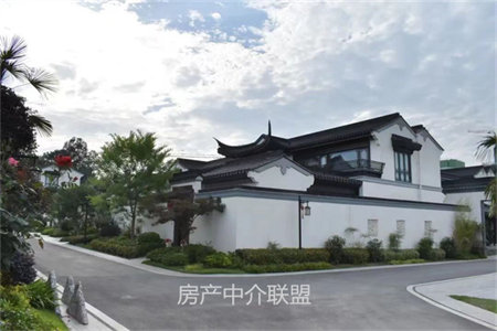 城东东都天润3室2厅1卫128.8万137m2出售